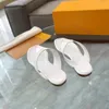 Famous Brand Designer shoes Women Slippers Shake Luxury slides Flat Flip-flops beach sandals Fashion Beach Indoor Candy Color Leather slippers size 35-41
