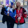 Kadın Ceketler y2k Amerikan Retro Spor Tarzı Mavi Baskı Katlı Kadın Hiphop Sıradan Joker Gevşek Uzun Uzun Dereceli Rüzgar Derbazı Katlar 230726