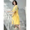 Vêtements ethniques 2023 Style chinois robe traditionnelle Qipao Hanfu femmes jaune à manches courtes amélioration broderie dame élégante