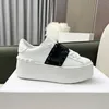 Stud Platform Sneaker Band With Studs Chaussures Femmes Blanc Spike Sneakers Fond Épais Spikes Baskets Mode Casual