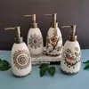Liquid Soap Dispenser European Ceramic Bottle Flowers Overglaze Decorative Shampoo Press Bottles Ice Crack Home Badrum Dekoration Tillbehör 230726