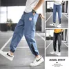 Mäns plus-storlek Män lösa joggar streetwear harem jeans lastbyxor fotledslängd denim byxor 210318 l230726