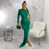 Casual Dresses DPSDE 2023 Ladies Autumn Long Sleeve Slant axel veckad fast färg Fashionabla sexig elegant bankettklänning
