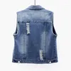 Kvinnors västar vintage blå hål Pocket denim Vest Women Slim Short Student Cowboy Waistcoat Summer Korean Casual ärmlös jeans kvinna