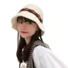 Berets Damen Hut Herbst und Winter warme gestrickte Fischermütze Hit Farbe Haken Blume Mode Topf japanische Eimer Hüte