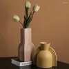 Vase Livase Room Vase Nordic Nordic Luxury Flower Table Minumalist Office Vintage Decor Funky Aesthetic Vasi fer Fiori Homeアイテム