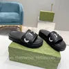 Lyxvarumärke Den senaste plattformens tofflor glider hetaste klackar kvinnor skor designer sandaler häl höjden sandal platt toffel sko grossist