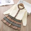 Kläderuppsättningar 2023 Autumn New Arrival Girls Fashion Sticked 2 Pieces Set Sweater Coat Girl Girls Boutique Outfits Baby Girl Winter Clothes Z230726