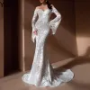 Sparkly White Mermaid Prom Dresses Off Shoulder Sequined Sweep Train Evening Gowns spets långa ärmar plus storlek Pageant Dress