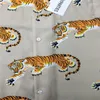 Koszulka zwyczajna męskiej Wacko Maria koszulka z Tiger Druku