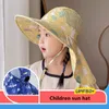 CAPS HATS BARN SUN HAT JUSTERABLE - Outdoor Toddler Swim Beach Pool Hat Kids Upf 50 Wide Brim Chin Strap Summer Play Hat 230725