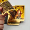 Attività di giochi all'aperto Fantastiche carte dei tarocchi in plastica dorata Meravigliosi giochi da tavolo di divinazione predittiva Mazzo di astrologia impermeabile con opuscolo 230725