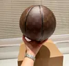 Der neue Mode-Basketball-Trend kann Geschenke verschicken. Ein Must-Have-Mode-Basketball mit Geschenken