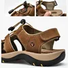 Sandalen Echt Leer Heren Sandalen Big Size Overdekte Teen Zomer Strand Schoenen Ademend Gat Sneakers Outdoor Sneldrogend Toevallige Sandalen 230726