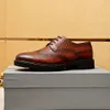 2023 Mens Designer Robe Chaussures En Cuir Véritable À La Main De Mariage D'affaires Formel Appartements Mâle Marque À Lacets Sculpté Oxfords Taille 38-45