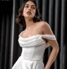 Sexig sjöjungfru bröllopsklänningar 2023Simple Off the Shoulder Soft Satin Split Bridal Party Gown Vestidos de Novia