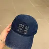 Denim Donna Materiale Stilista Berretto da baseball Uomo Autunno Estate Vacanze Viaggi Lettera 3D Ricamo Casquette regolabile in 2 colori