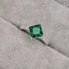 Modischer neuer Ring aus S925-Sterlingsilber, quadratischer Smaragdring, europäischer und amerikanischer schlichter und eleganter personalisierter Ehering