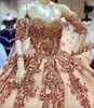 Rose Goud Glinsterende Baljurk Quinceanera Jurken Lange Mouwen Schouderafhangend Pailletten Appliqué Sweet 16 Jurk Feestkleding 2023