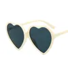 Güneş Gözlüğü Kalp Kadın Moda Büyük Çerçeve Büyük Çerçeve Vintage Marka Güneş Gözlükleri Parti Shades Retro Clear Pink Oculos UV400