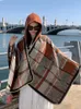 Foulards 2023 Tricoté Femmes Écharpe Hiver Vintage Plaid À Capuche Poncho Femelle Épais Wrap Couverture Capas Para Mujer Chales Pashmina Châle