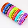 Bangle Pack med 100st Multicolor Elasticity Jesus Cross Skull Peace Farterfly etc Style handled manschett Silikonarmband för man kvinnor 230726