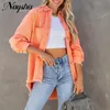 Kurtki damskie Kobiety moda mody lapelowa kurtka jeansowa top jesienny swobodny luźny nieregularny swetra zima elegancka solidna koszula z długim rękawem 230726