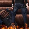 Мужские джинсы Мужчины Зима Толнее теплое черное джинсовое джинсовое джинсовое джинсовое джинсы.