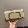 Kvinnor Designer Fashion Luxury Cross Body Shoulder Bag Utsökt kedja Temperament Högkvalitativ äkta läder Kvinnor Handväskor