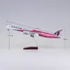 Aircraft Modle 47CM 1 157 Scale Model Qatar Airways 777 Airliner With Light Football Diecast Resin Aircraft Collection Display Toys Gift 230725