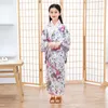 Abbigliamento etnico Kimono da ragazza Tradizionale giapponese Migliorato Cardigan stampato Pigiama Abito da cerimonia con piccolo fiore rilasciato per conto