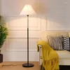 Golvlampor nordiska vikslampor lampa modern minimalist med switch vardagsrum dekorera lätt sängen stående