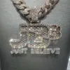 Ciondolo in argento sterling massiccio con taglio smeraldo Nome personalizzato Lettera iniziale Hip Hop Vvs Moissanite