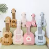 Plyschkuddar kämpar kreativ gitarrkudde fylld plysch simulering musikinstrument ukulele leksak barn utbilda leksaker födelsedagspresent till barn 230726