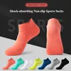 Chaussettes de sport 5 paires Chaussettes de sport d'été pour hommes Antidérapantes absorbant la transpiration Respirant Mince Nylon Cheville Shorts Marathon Running Chaussettes avec Tab Ear 230725