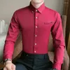 Mäns avslappnade skjortor brittisk stil gentleman affär skjorta koreansk smal passar långärmad gata för socialt parti tuxedo blus