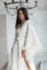Kvinnans party wraps vita chiffongfotorockar kimono gravida långa ärmar badrock ren nattklänning prom brudtärna shawel skräddarsydd