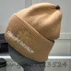 Decorazione croce runica Cappello in lana e cashmere, moda calda, semplice e generosa, atmosfera di fascia alta, cappelli di lusso firmati, cappelli a croce Chrome 158090