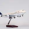 Flugzeugmodell im Maßstab 1:150, 47 cm großes Flugzeug B747-400, Flugzeug Saudi Airlines Arabian Model W, Licht und Räder, Druckguss-Kunststoffflugzeug 230725
