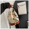 Winter New Fashion Shoulder Crossbody Women's Bag Fashion Color Collision Splicing Line Drawstring Bucket Bag 0818