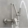 Fodable Kitchen Faucet mässing Black Kitchen Sink Mixer Trap Hot Cold Wall Montered with Spray Gun Rotating Sink Mixer