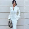 Lässige Kleider Weißer Strickpullover Maxikleid für Frauen mit Federn Knopf Langarm Bodycon Elegante schlanke Vestidos Frühling