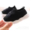 Första vandrare barnskor anti slip mjuk botten baby sneaker casual platta sneakers barn storlek flickor pojkar andas sport 230726