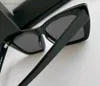 Summer Shiny Black/Grey Cat Eye Solglasögon 276 The Party Sun Glasses Ladies Fashion Shades Top Quality With Box 02Bo