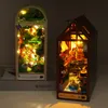 Kök spelar mat diy trä bok nook hylla insats kit miniatyr saga berättelse bokhylla skog hus dollhouse bookend leksaker flickor xmas gåvor 230726