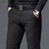 Calças masculinas 2020 novas calças xadrez casuais de negócios casuais slim fit preto azul estilo clássico calças elásticas roupas masculinas de marca L230727