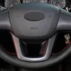 Kia K2 Kia Rio 2012 2012 2013252Sの黒い本物のレザーDIYハンドステッチカーステアリングホイールカバー