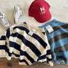 Familie Bijpassende Outfits Kinderkleding Kinderen Trui 2023 Lente Jongens en Meisjes Gestreepte Gebreide Baby Crewneck Modieus Casual 230726