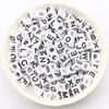 100-500 Stuks Vierkante Witte En Zwarte Gemengde Letter Acryl Kralen Kubus Losse Spacer Alfabet Kralen Voor Sieraden maken Diy Accessoires