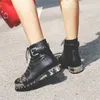 Laarzen Dilalula Punk Lederen Laarzen Vrouwen Klinknagels Vierkante Hakken Herfst Winter Enkellaarsjes Sexy Schoenen Vrouw Motorfiets Snowboots 230727